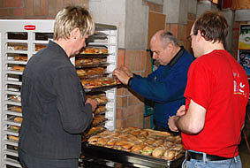 Alles wordt in gereedheid gebracht voor de lunch